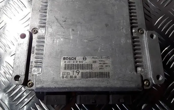 Peugeot 406 Engine control unit/module 0281010842 9645188580 EDC15C2