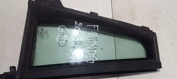 Ford Mondeo Mk III Rear vent window glass 