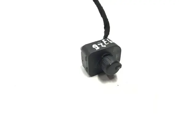 Wing mirror switch