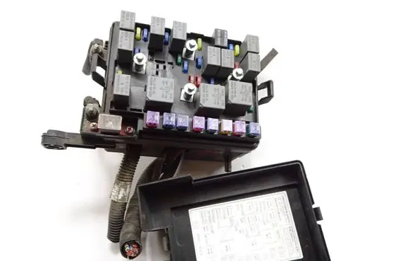 KIA Sportage Fuse module 919511F240 10200230