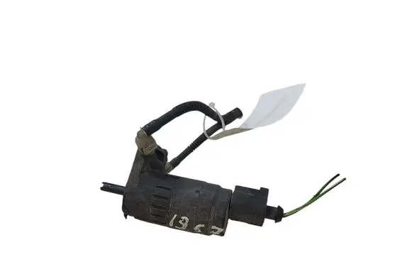 Volkswagen Caddy Windscreen/windshield washer pump 1K6955651 3038366
