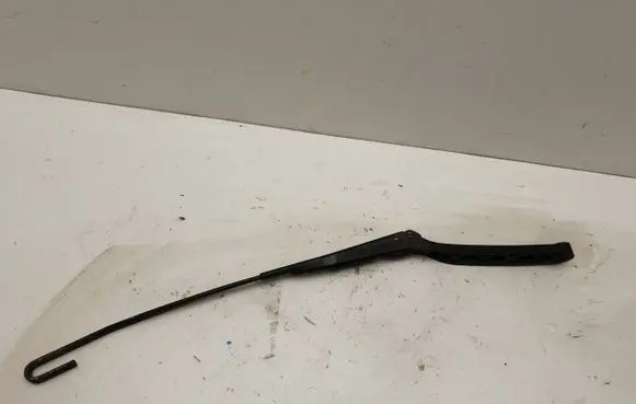 BMW 3 E36 Front wiper blade arm 1315106141