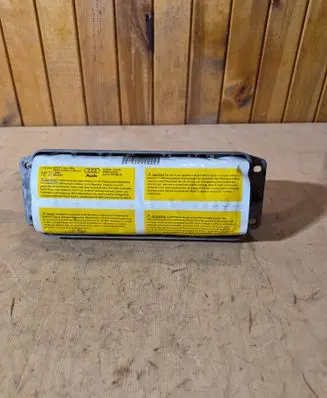 Audi A3 S3 8P Passenger airbag 8P0880202 Z02088088