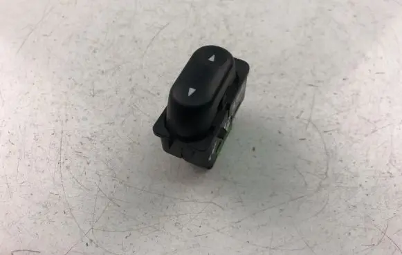 Land Rover Freelander Other switches/knobs/shifts 1W6T14A701AA