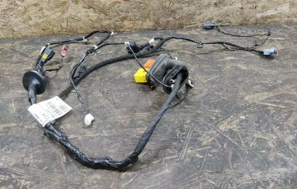 Citroen C3 Aircross Front door wiring loom 39199579 Y7Y