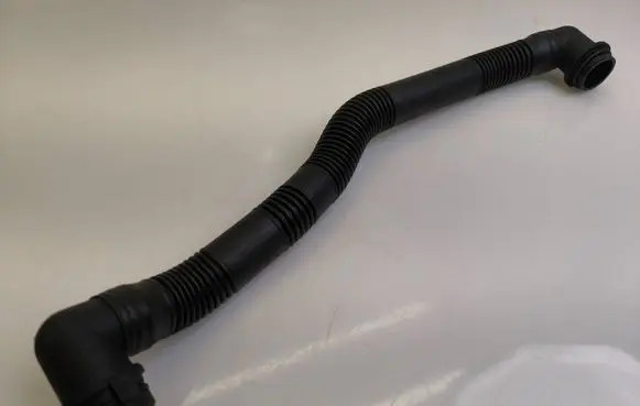 Audi A4 S4 B5 8D Air intake hose/pipe 078133889H