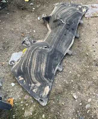 Ford C-MAX II Heat shield in engine bay 