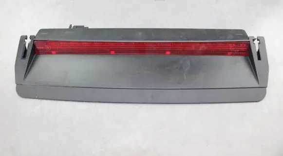 Volkswagen PASSAT CC Third/center stoplight