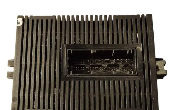 BMW 7 E65 E66 Light module LCM 6924560 037069065