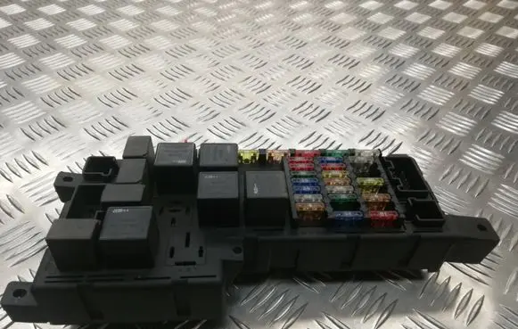 Volvo S60 Fuse module 8678449diep2x