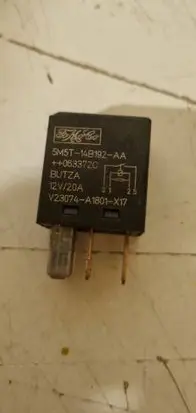 Toyota Avensis T220 Other relay PA66GF25