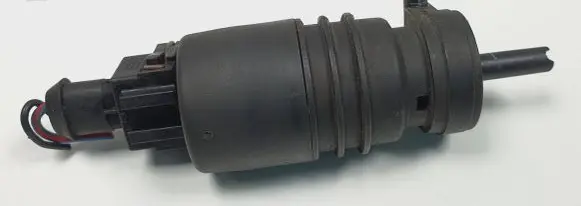 Volvo S90, V90 Windscreen/windshield washer pump
