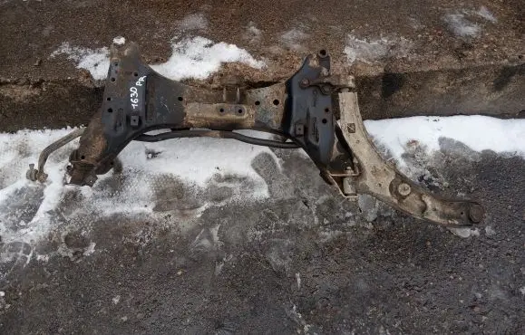 Nissan Almera N16 Front subframe