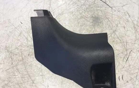 Toyota Yaris (B) pillar trim (top) 621120D120