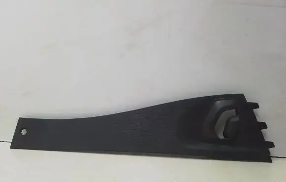 Volvo S80 Seat belt trim 8660326