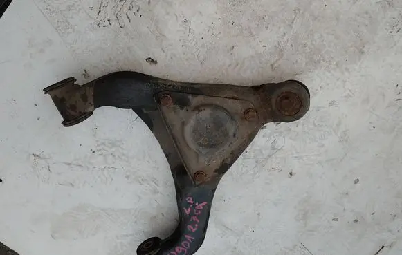 Mercedes-Benz Sprinter W901 W902 W903 W904 Front lower control arm/wishbone 