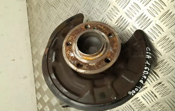 Mercedes-Benz CLA C117 X117 W117 Rear wheel hub A2460406