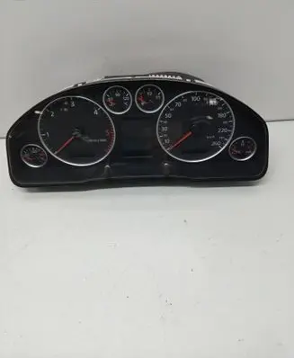 Audi A6 S6 C5 4B Speedometer (instrument cluster) 4B0920900Q