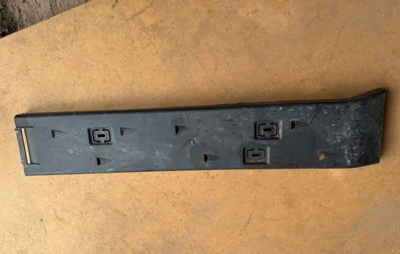 Fiat 500 Centre console side trim rear 68084762AA 68084762