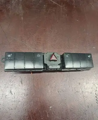 Mercedes-Benz C W203 Hazard light switch 2038702910