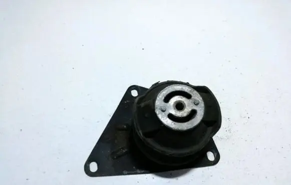 Volkswagen Polo III 6N 6N2 6NF Engine mount bracket 700071 199262a