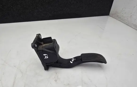 Mercedes-Benz Sprinter W906 Accelerator throttle pedal 0280755023