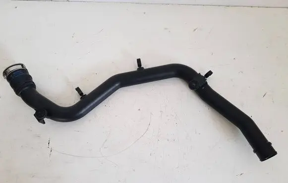 Intercooler hose/pipe