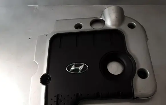 Hyundai Santa Fe Engine cover (trim)