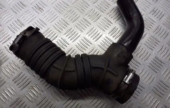 Renault Megane II Air intake duct part 8200185087