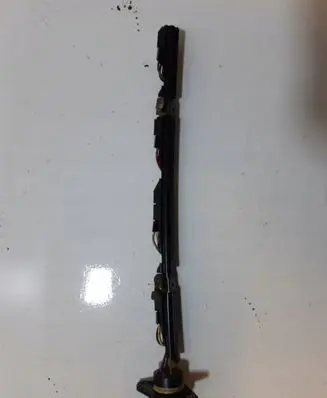 Volkswagen Golf V Fuel injector wires 038906231