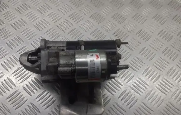 Volkswagen PASSAT B5.5 Starter motor