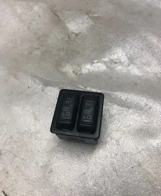 Mitsubishi Eclipse Cross Seat heating switch 1j25