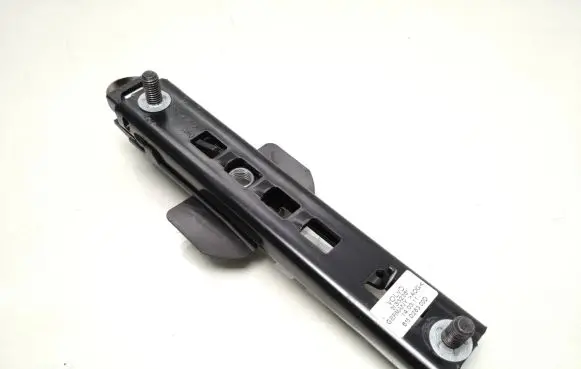 Volvo V60 Seat belt adjustment rail 31332261