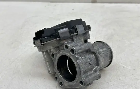 Ford Focus Throttle valve 