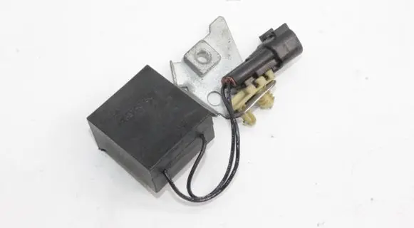 Jaguar XK - XKR Aerial antenna amplifier 2R8318801CA