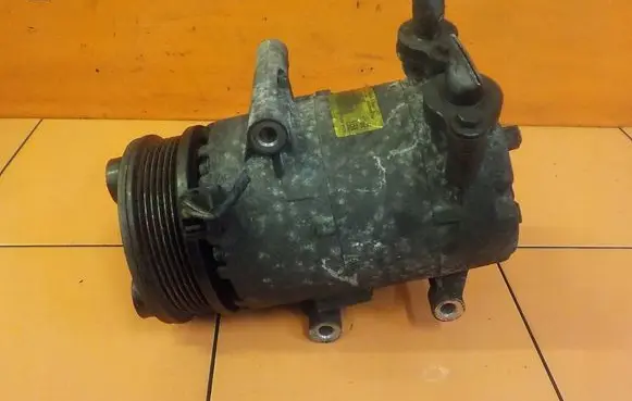 Land Rover Freelander 2 - LR2 Air conditioning (A/C) compressor (pump) 6G9119D629FD