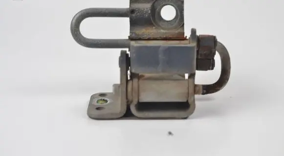 Volkswagen Caddy Front door lower hinge 170831412A