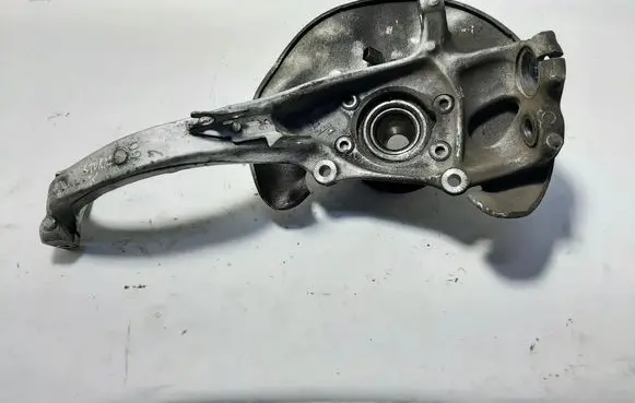 Audi A6 S6 C7 4G Front wheel hub 