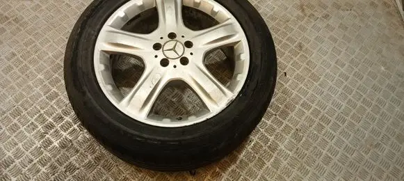 Mercedes-Benz ML W164 R19 alloy rim