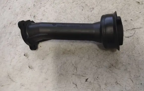 Volkswagen Transporter - Caravelle T5 Oil fill pipe 070115308G