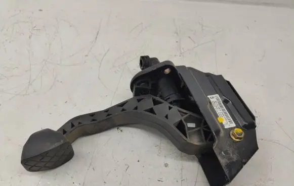 Skoda Fabia Mk1 (6Y) Clutch pedal 6Q1721059R