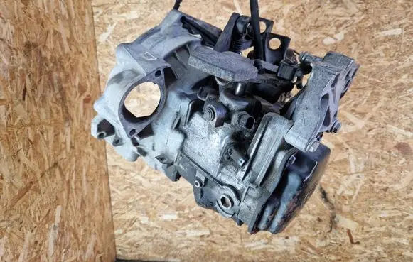Volkswagen Golf VI Manual 5 speed gearbox MDM