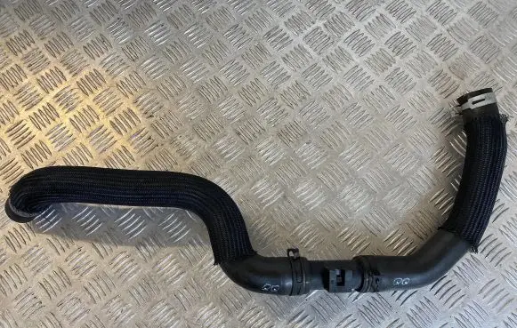 Nissan Qashqai Engine coolant pipe/hose 3320