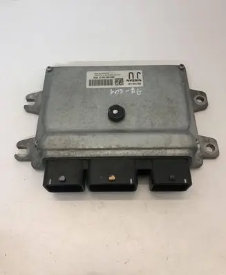Nissan Juke I F15 Engine control unit/module MEC940140