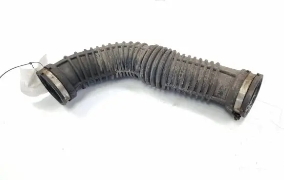 Opel Movano B Air intake hose/pipe