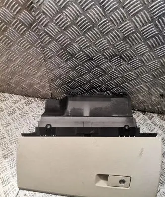 Volvo S80 Glove box 30676278