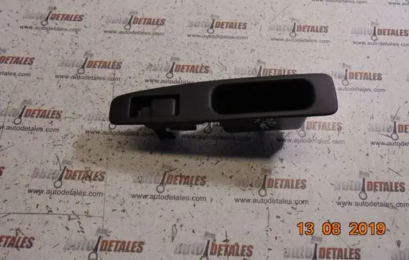 Nissan Qashqai Electric window control switch 82951JD000