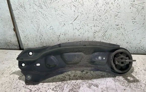 Mercedes-Benz A W176 Rear control arm