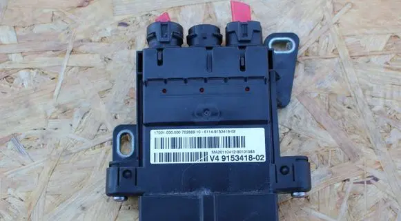 BMW 5 F10 F11 Current control relay 9153418