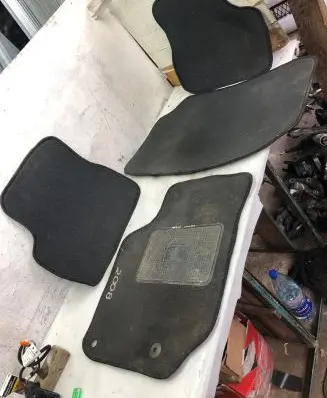 Peugeot 2008 II Car floor mat set 